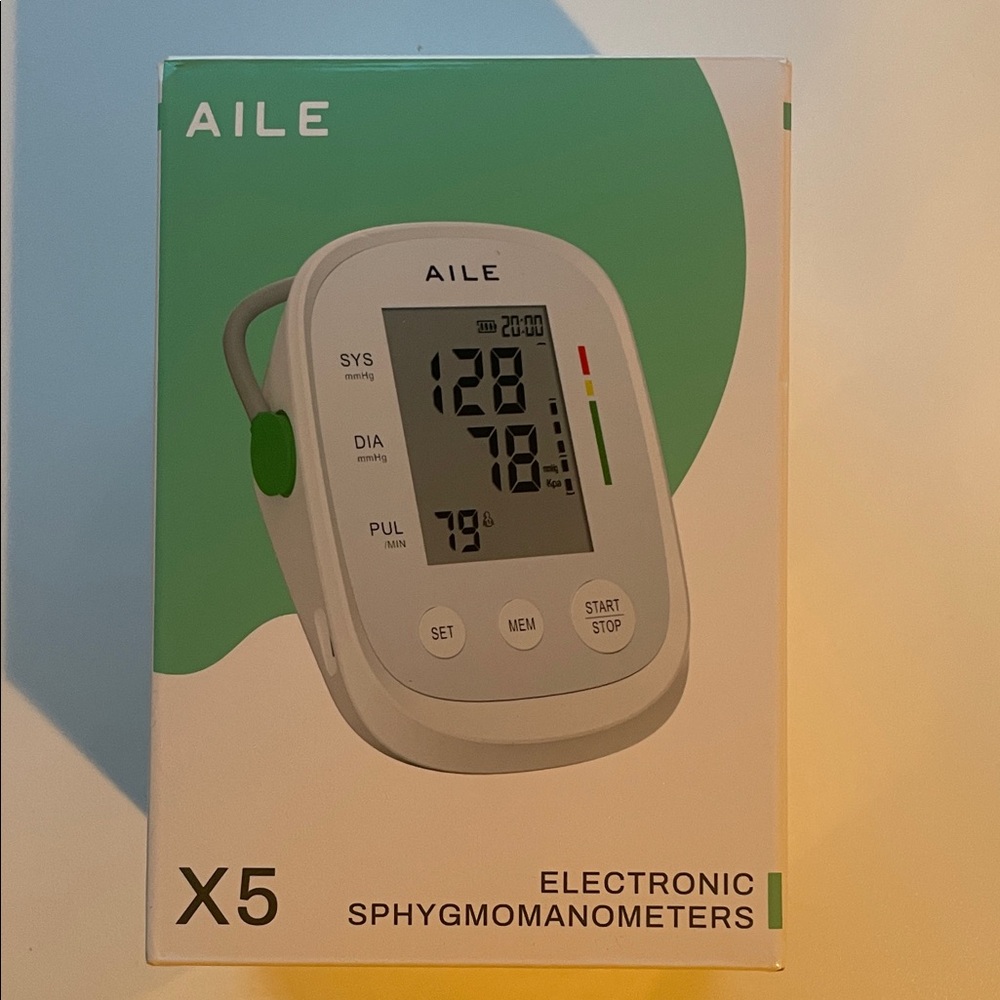 X5 Electronic Sphygmomanometer - White
